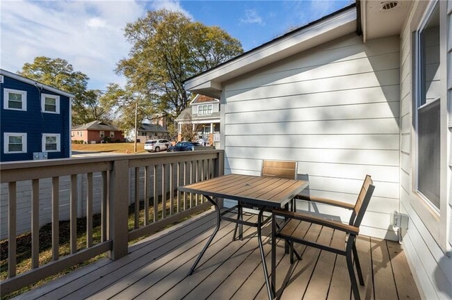 Building Photo - 3455 Rainey Ave