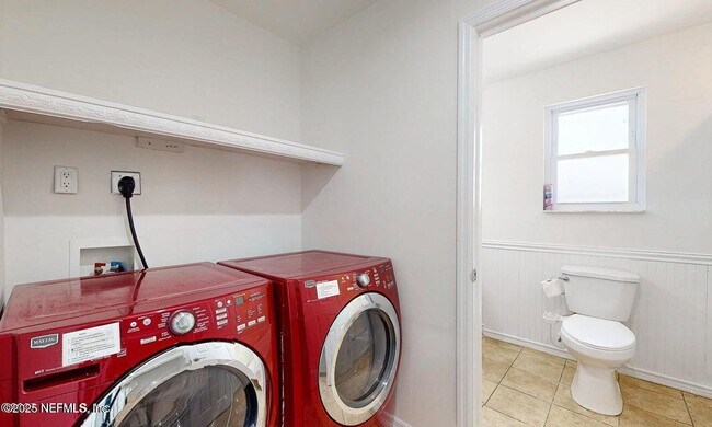 Building Photo - 6433 River Point Dr