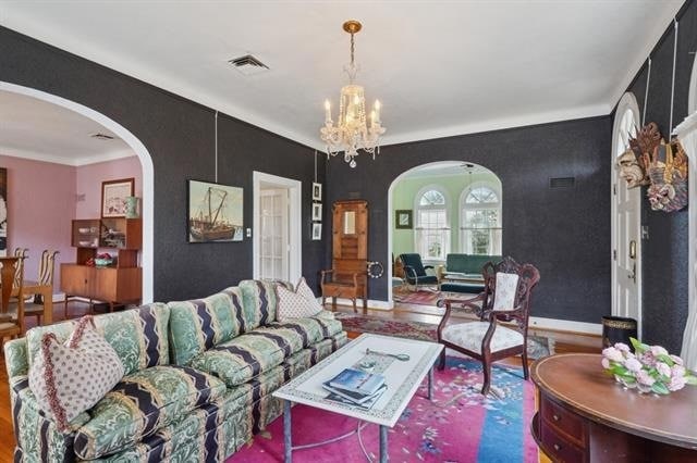 Building Photo - 3570 Gentilly Blvd