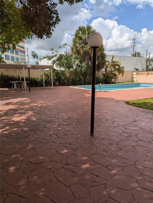 Building Photo - 16751 NE 9th Ave