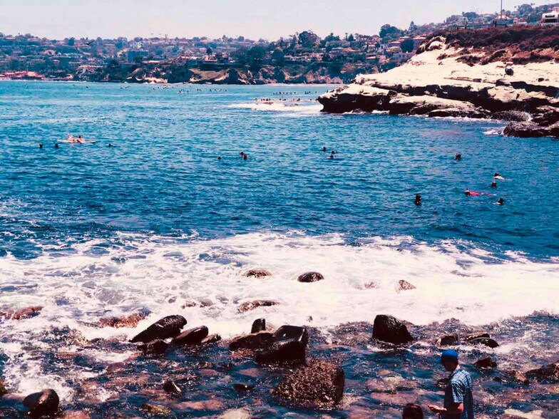 Building Photo - 2120 Grand Ave