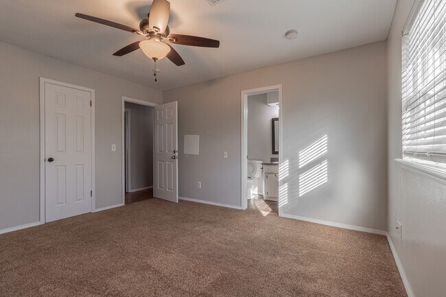 Building Photo - 3 Bed 2 Bath in Norman