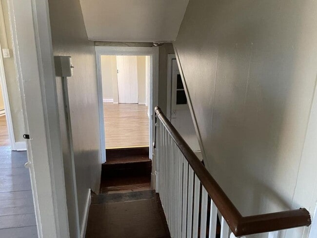 Building Photo - 365-365 N Hanover St