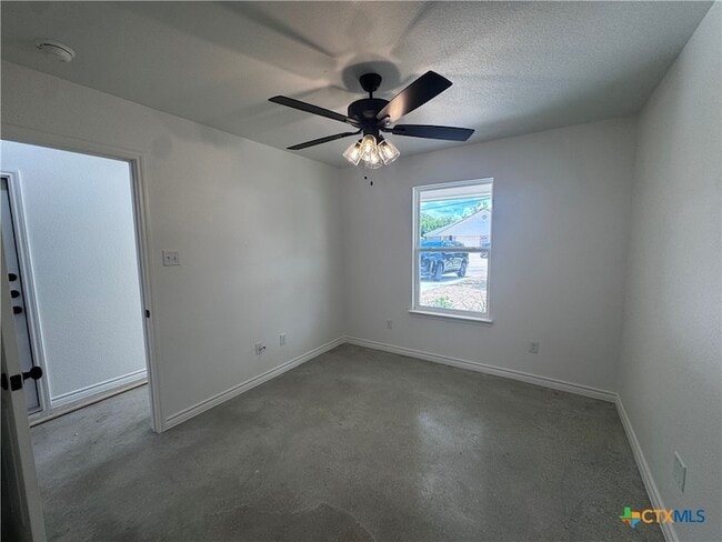 Building Photo - 209 Elbert Ln