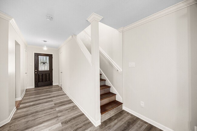 Building Photo - 11843 Sunny Stream Dr