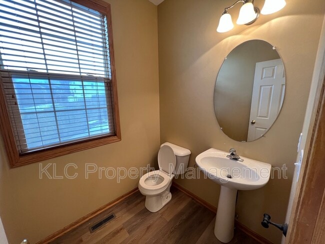 Building Photo - 7764 Beech Tree Ln
