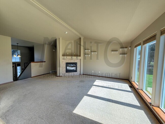 Building Photo - Sprawling Mead Home **MOVE IN SPECIAL**