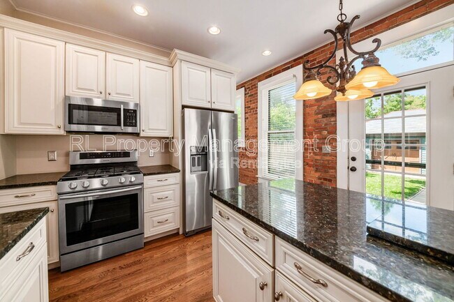 Building Photo - 322 Wilber Ave
