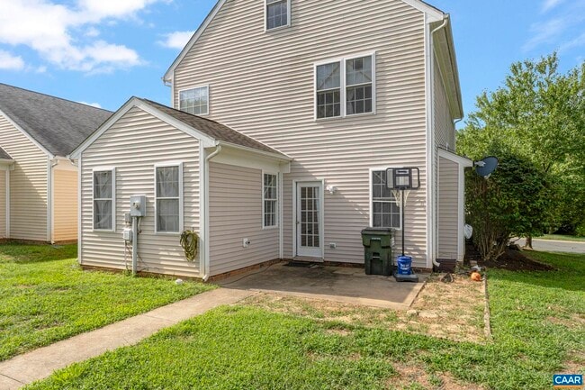 Building Photo - 132 St Andrews St