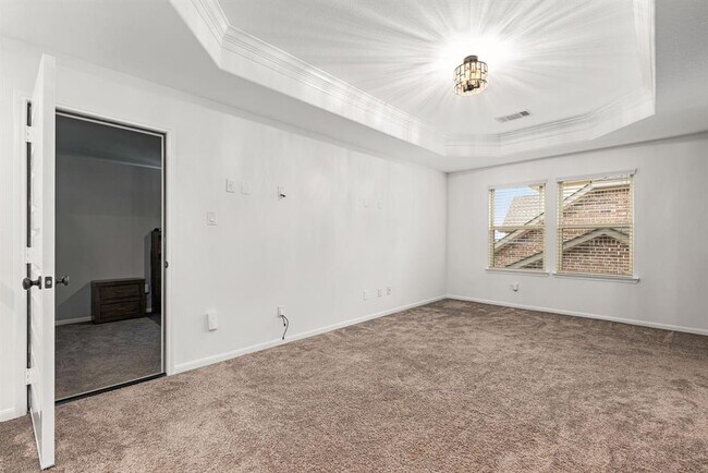 Building Photo - 16202 Coyote Run Ln