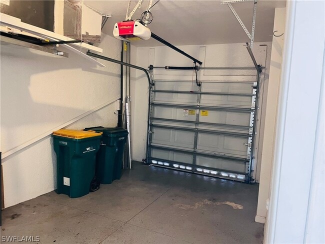 Building Photo - 7009 Romana Way