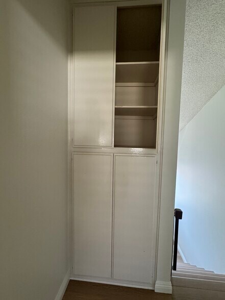 Building Photo - 15220 S Normandie Ave