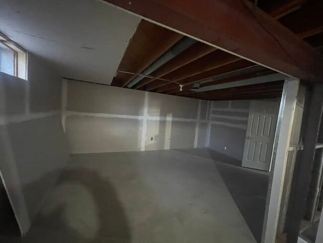 Building Photo - 3303 Greenwood Ave