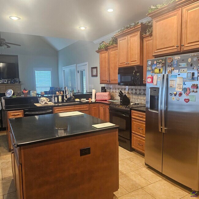 Building Photo - 316 Montview Way