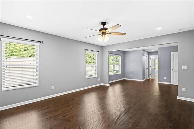 Building Photo - 407 Aviary Ln