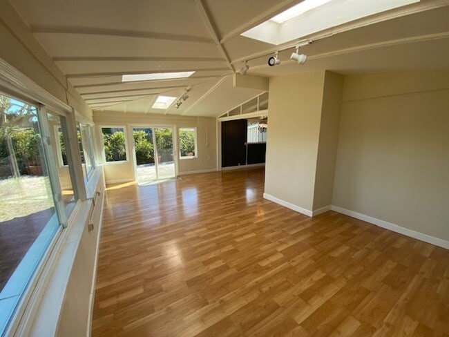 Building Photo - Pacific Grove Mid-Century Modern style home