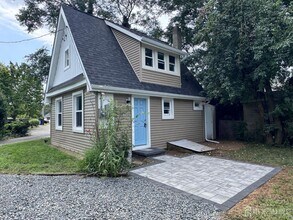Building Photo - 6 Seaglade Cir