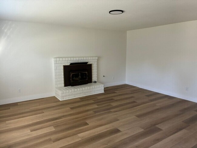 Building Photo - 6112 Herb Way