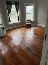 Building Photo - 531 NE 2nd St