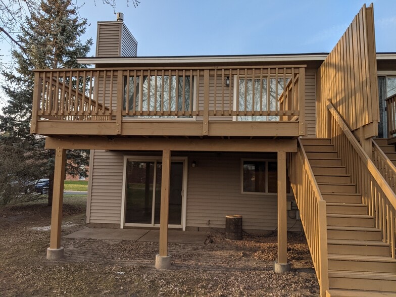 Rear view of residence - 7644 Woodlawn Dr