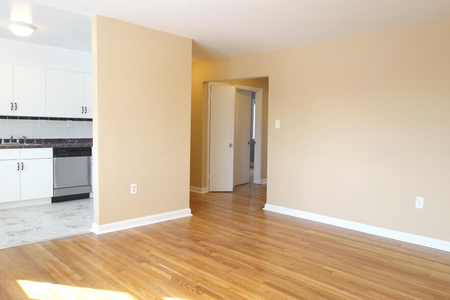 Building Photo - 4108 40th St