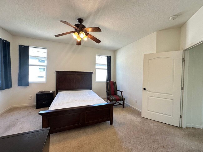 Building Photo - 3 Bedroom Rosemont Home