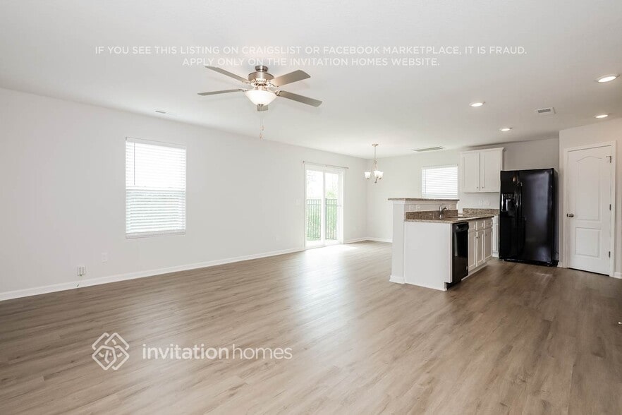 Building Photo - 3915 Rosfield Dr