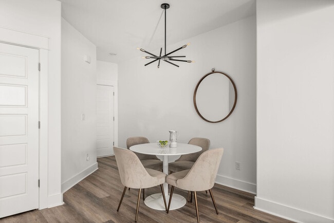 Building Photo - 7008 Westside Cir