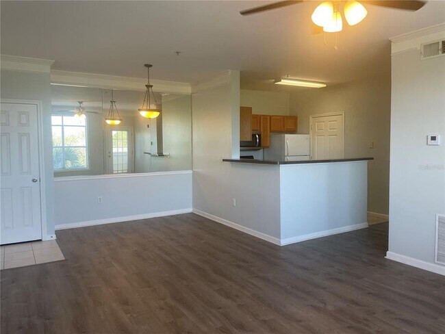 Building Photo - 4802 51st St W