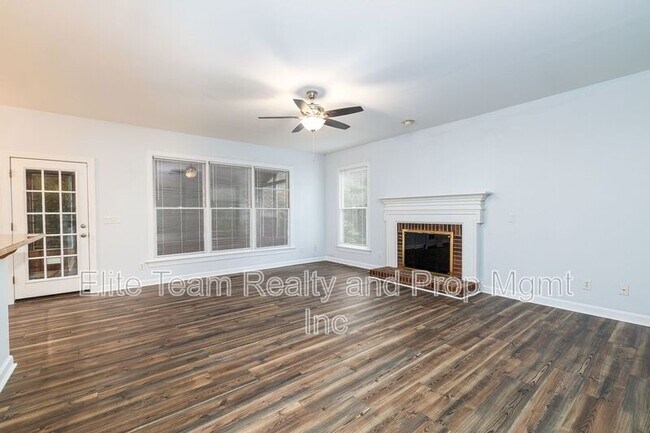 Building Photo - 5283 Downing Creek Dr