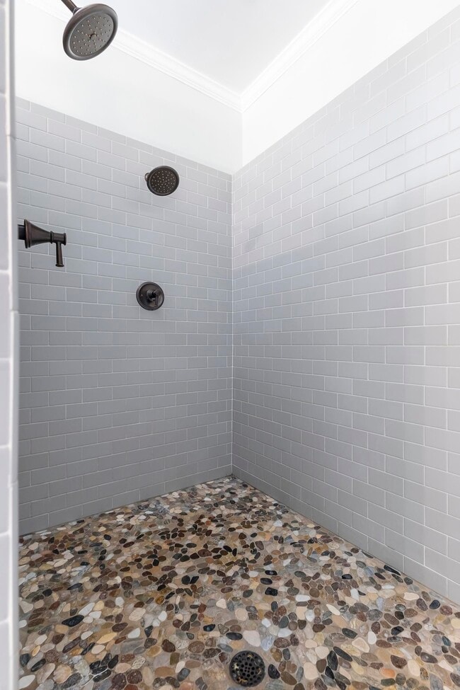 Building Photo - 133 Old Augusta Dr