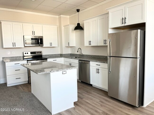 Building Photo - 508 E Main St