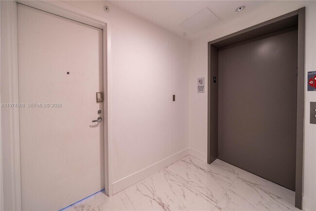 Building Photo - 16385 Biscayne Blvd