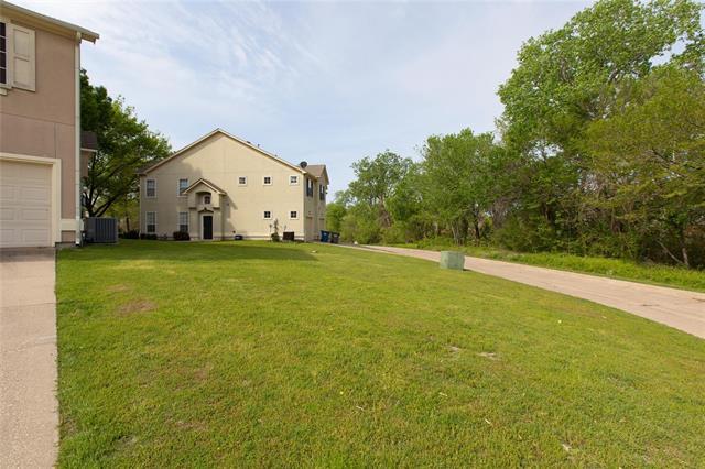 Building Photo - 609 Regency Dr