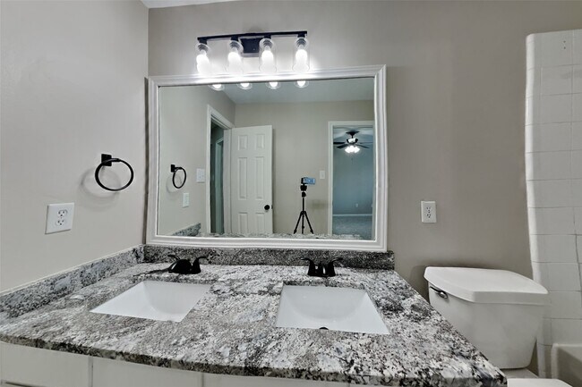 Building Photo - 20703 Emerald Spruce Ct