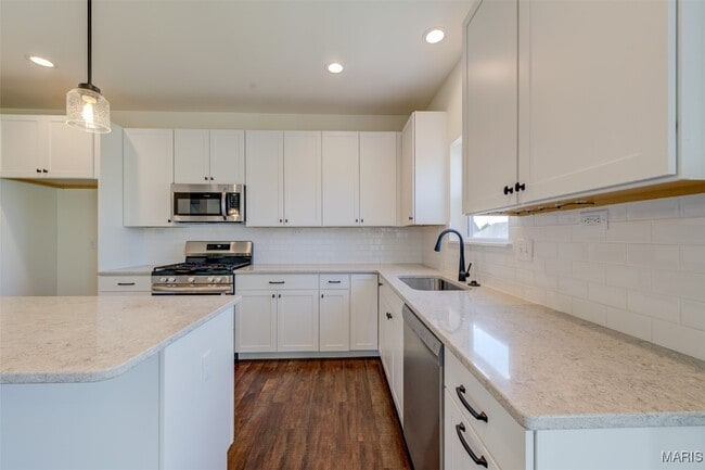 Building Photo - 2025 Maryland Oaks Cir
