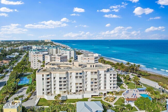 Building Photo - 176 Helios Dr