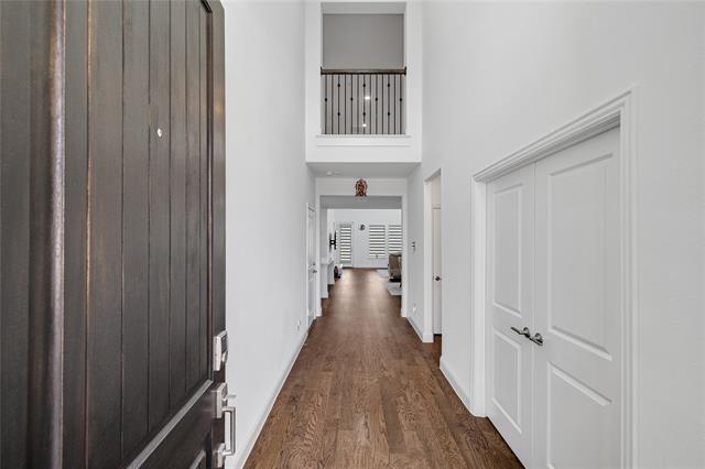 Primary Photo - 1921 Bristol St