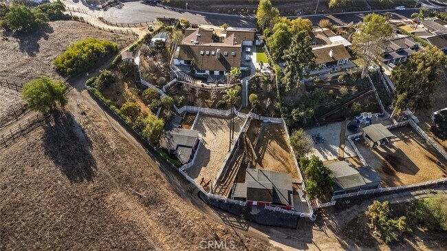 Building Photo - 27151 Mission Hills Dr