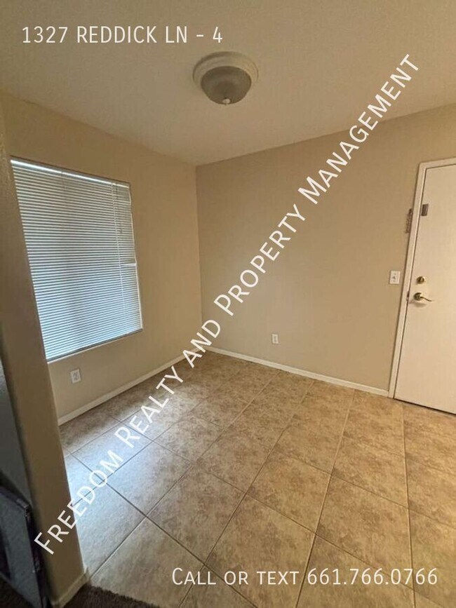 Building Photo - 1327 Reddick Ln