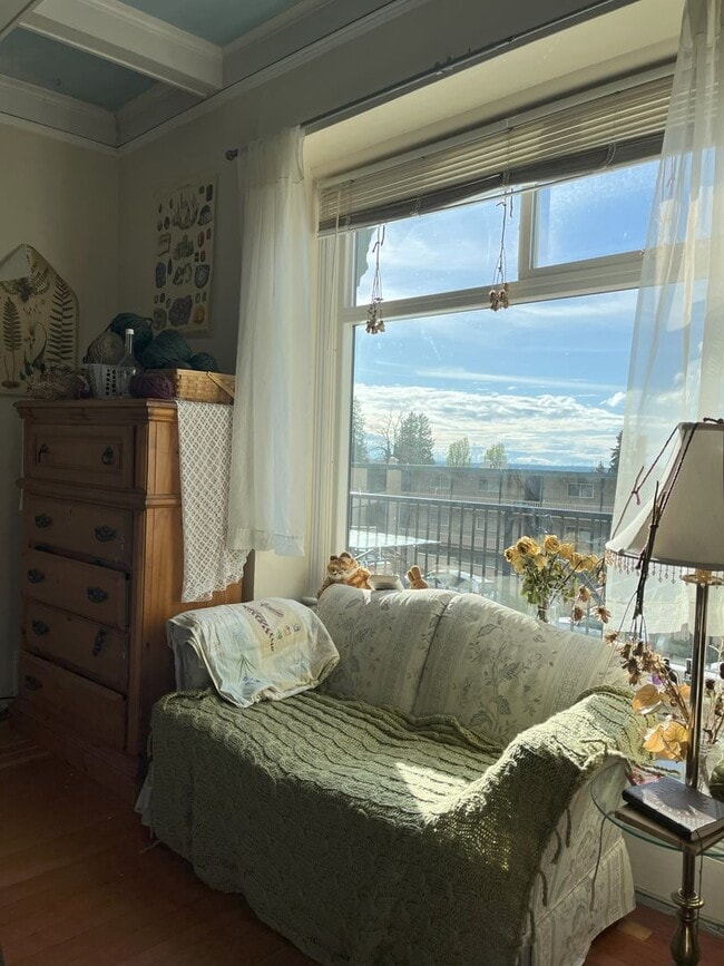 Building Photo - 820/822 High St