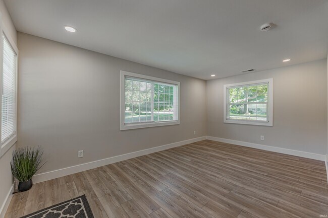 Building Photo - 1401 Fuquay Rd