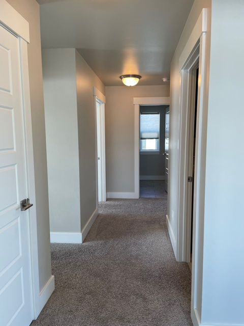 Building Photo - 18 Sakers Way