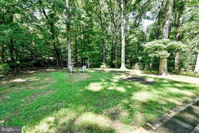Building Photo - 5012 Dodson Dr