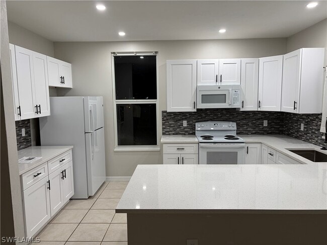 Building Photo - 4281 22nd Ave SW