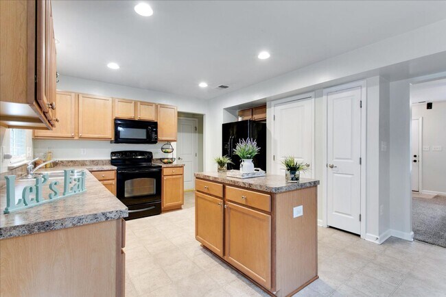 Building Photo - 118 Emma Rose Ct