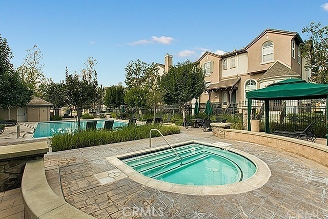 Building Photo - 7 Warmspring Ln