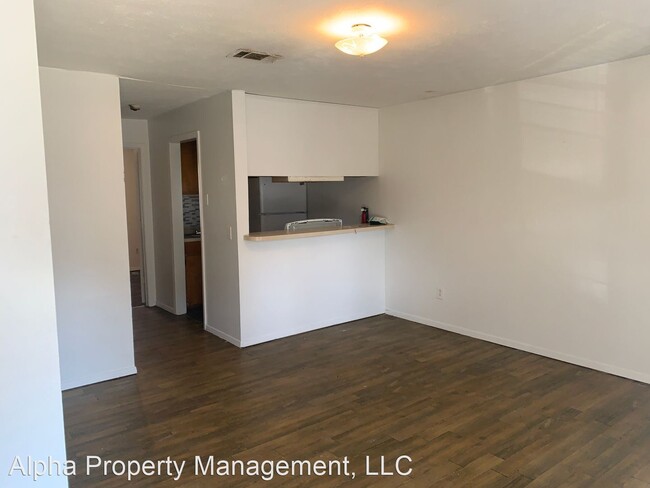 Building Photo - 1 br, 1 bath House - 3720 West Capitol Str...