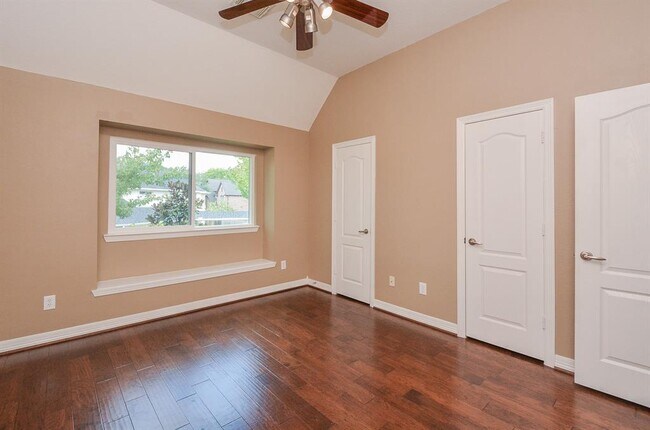 Building Photo - 5007 Barlow Bend Ln