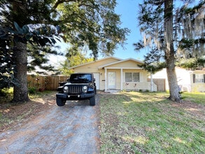 Building Photo - 1811 Mississippi Ave NE